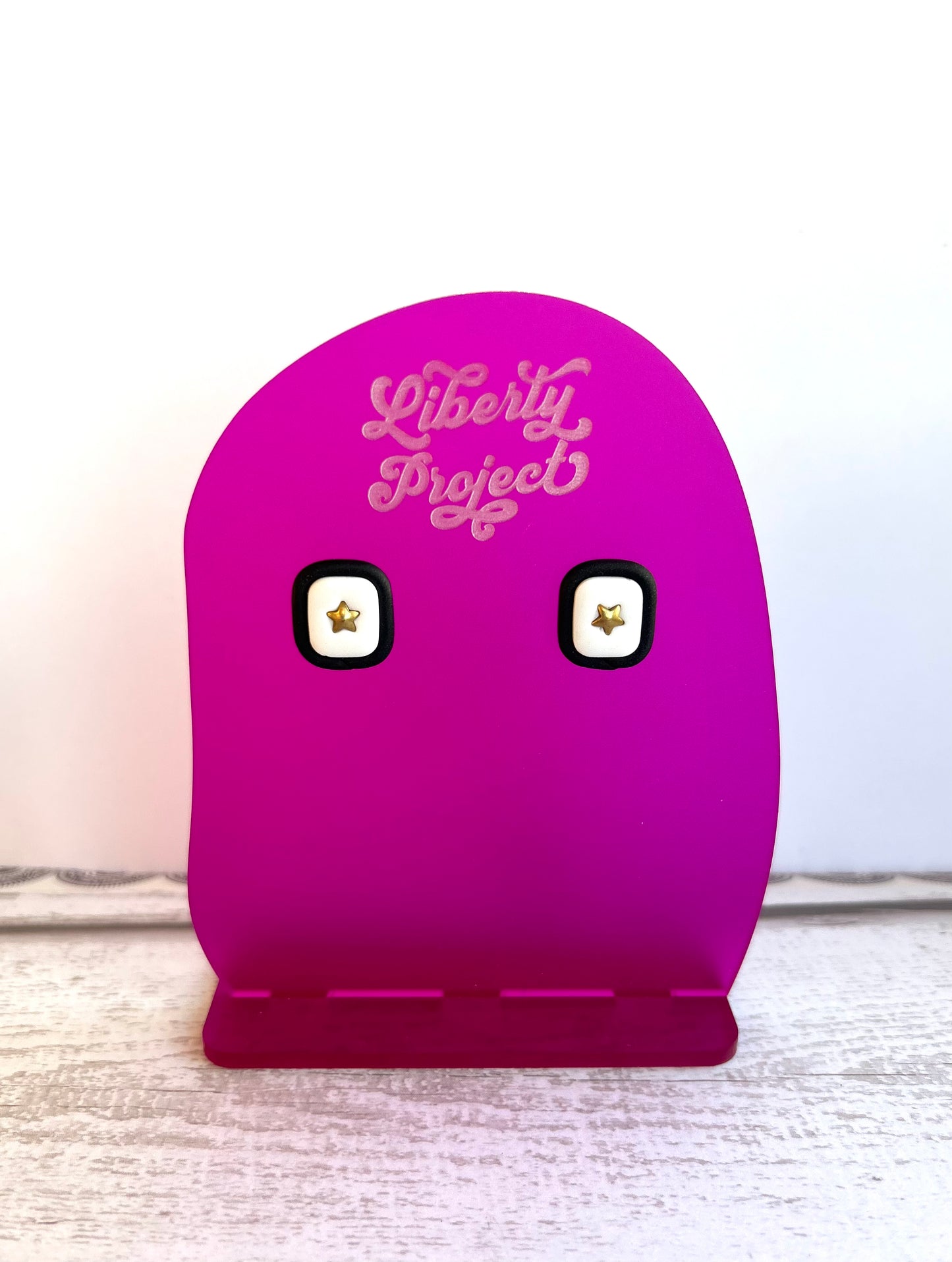 Tab Star studs white
